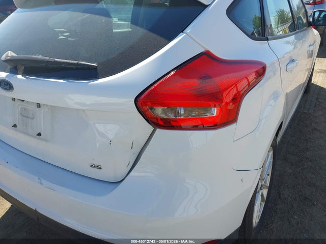 Ford FOCUS SE 2015 1FADP3K24FL370040 Image 13