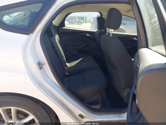 Ford FOCUS SE 2015 1FADP3K24FL370040 Image 8