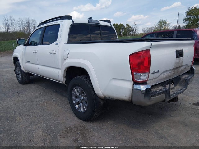 2017 Toyota Tacoma Sr5 V6 მანქანა იყიდება აუქციონზე, vin: 3TMCZ5AN0HM094240, აუქციონის ნომერი: 45012790