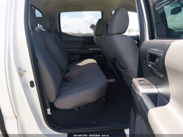 2017 Toyota Tacoma Sr5 V6 მანქანა იყიდება აუქციონზე, vin: 3TMCZ5AN0HM094240, აუქციონის ნომერი: 45012790