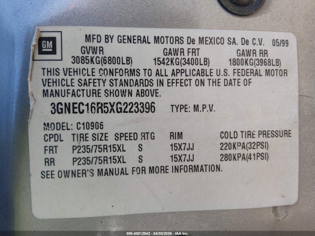 1999 Chevrolet Suburban 1500 Lt მანქანა იყიდება აუქციონზე, vin: 3GNEC16R5XG223396, აუქციონის ნომერი: 45012842