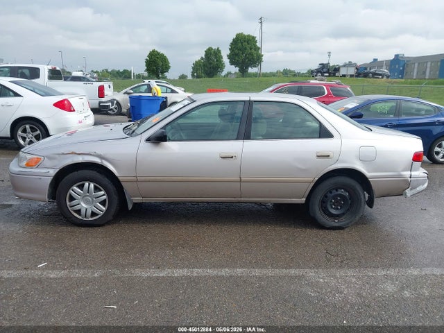 Продажа на аукционе авто 2000 Toyota Camry Le, vin: 4T1BG22K0YU618594, номер лота: 45012884