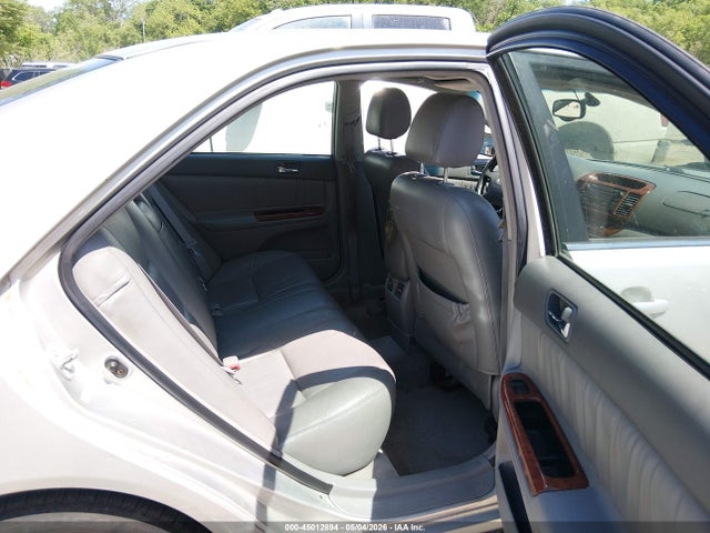45012894 :رقم المزاد ، 4T1BF32K34U070979 vin ، 2004 Toyota Camry Xle V6 مزاد بيع