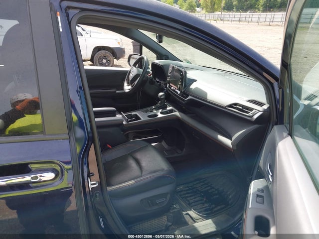Toyota Sienna Xse 2024 5TDCRKEC7RS200255 Image 5