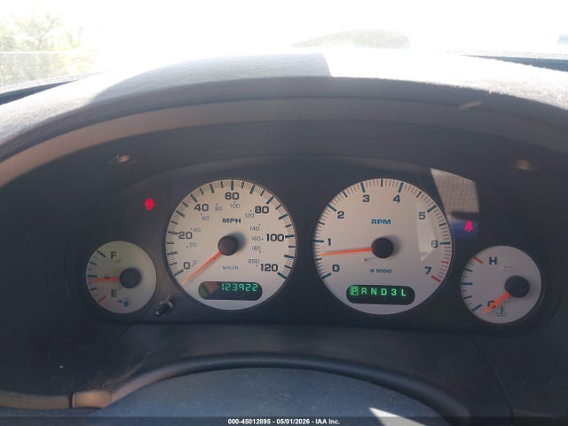 Продажа на аукционе авто 2001 Dodge Grand Caravan Sport, vin: 2B4GP44R41R137201, номер лота: 45012895
