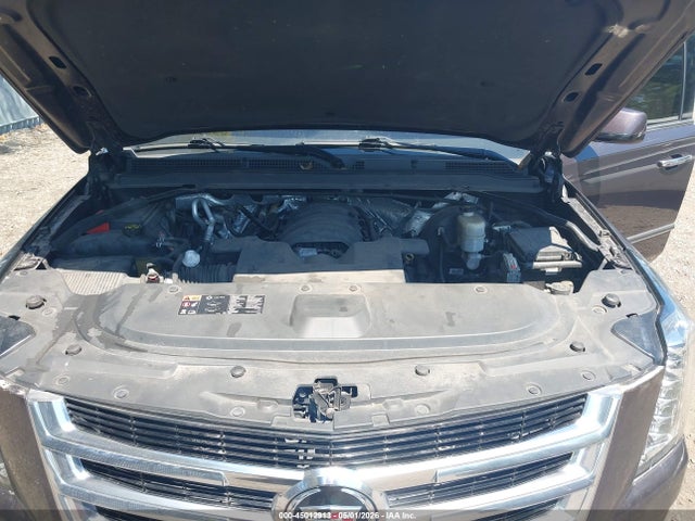 Продажа на аукционе авто 2015 Cadillac Escalade Luxury, vin: 1GYS4BKJ3FR149032, номер лота: 45012913