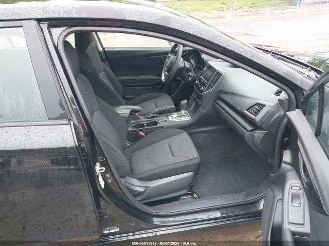 45012917 :رقم المزاد ، 4S3GKAA65J3622580 vin ، 2018 Subaru Impreza 2.0i مزاد بيع