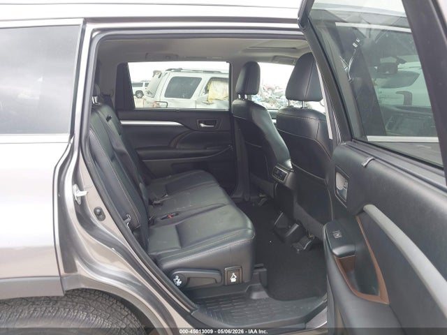 45013009 :رقم المزاد ، 5TDKKRFH0GS133496 vin ، 2016 Toyota Highlander Xle V6 مزاد بيع