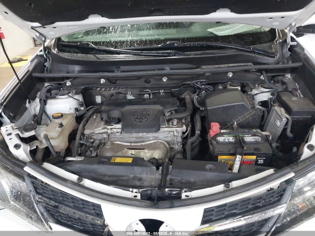 2T3RFREV3EW174713 Toyota Rav4 Xle