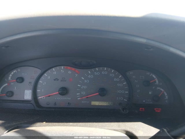 Продаж на аукціоні авто 2001 Toyota Sequoia Limited V8, vin: 5TDBT48A61S023480, номер лоту: 45013064