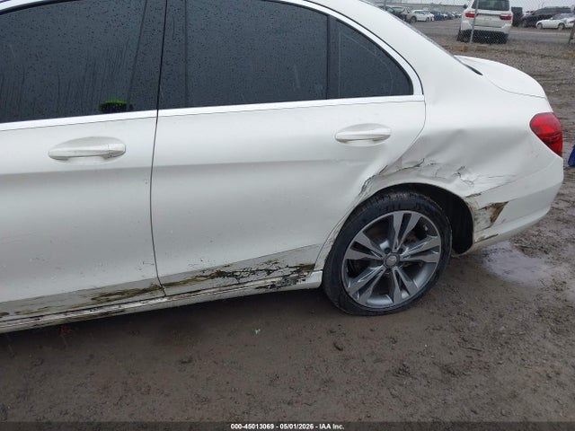 Продажа на аукционе авто 2015 Mercedes-benz C 300 4matic, vin: 55SWF4KBXFU041002, номер лота: 45013069