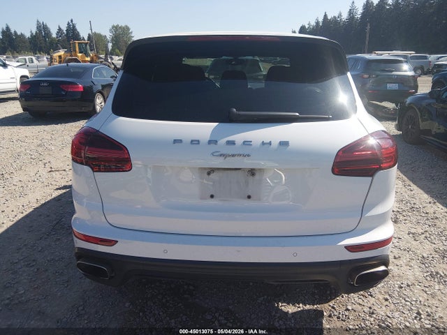 Porsche Cayenne 2016 WP1AA2A22GKA10149 Image 16