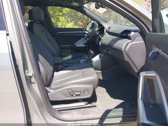 Продаж на аукціоні авто 2020 Audi Q3 Premium Plus 45 Tfsi Quattro Tiptronic, vin: WA1BECF34L1066878, номер лоту: 45013088