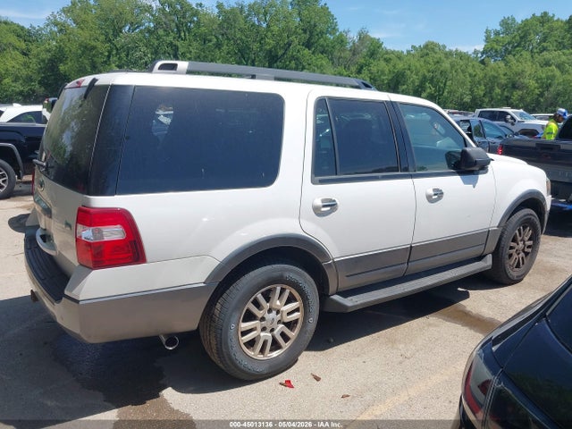 45013136 :رقم المزاد ، 1FMJU1J58BEF57376 vin ، 2011 Ford Expedition Xlt مزاد بيع