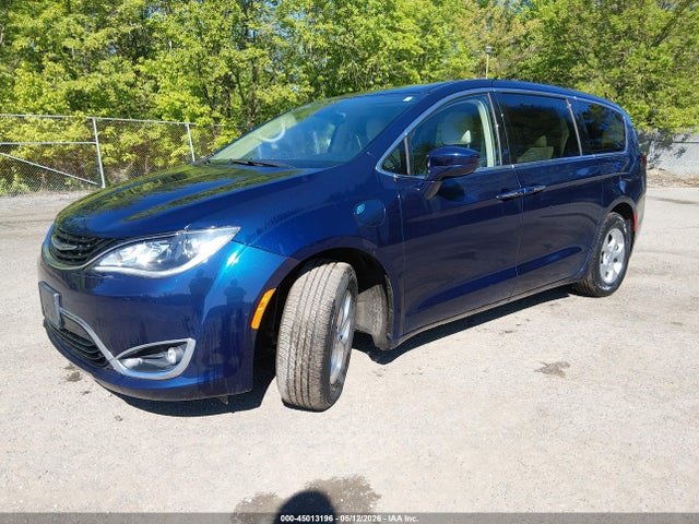 45013196 :رقم المزاد ، 2C4RC1H71HR765080 vin ، 2017 Chrysler Pacifica Hybrid Touring Plus مزاد بيع