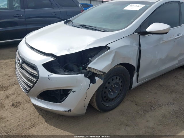 45013226 :رقم المزاد ، KMHD35LH5HU383943 vin ، 2017 Hyundai Elantra Gt مزاد بيع