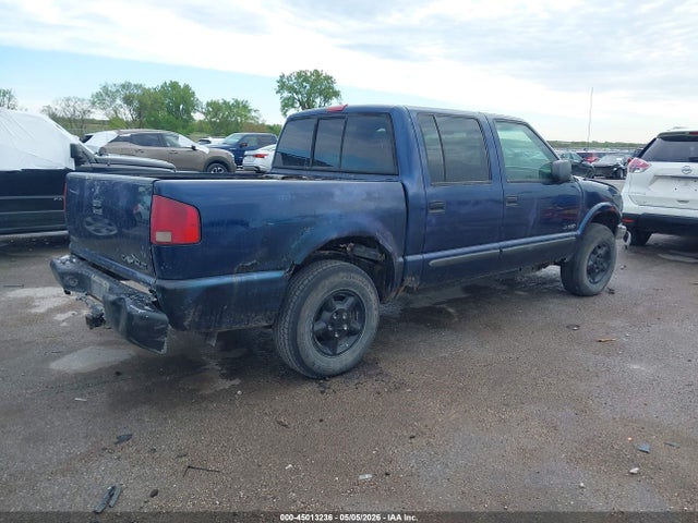 45013236 :رقم المزاد ، 1GCDT13W02K223564 vin ، 2002 Chevrolet S-10 Ls مزاد بيع