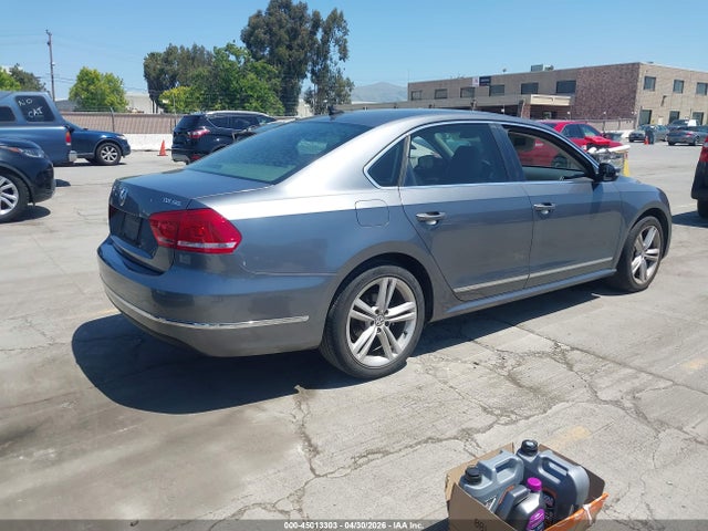 Aukcja sprzedaży 2013 Volkswagen Passat 2.0l Tdi Sel Premium, vin: 1VWCN7A35DC036039, numer aukcji: 45013303