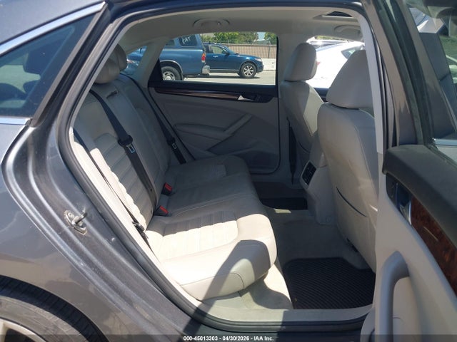 Aukcja sprzedaży 2013 Volkswagen Passat 2.0l Tdi Sel Premium, vin: 1VWCN7A35DC036039, numer aukcji: 45013303