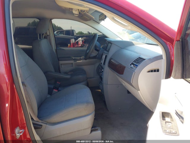45013312 :رقم المزاد ، 2A4RR4DE7AR189869 vin ، 2010 Chrysler Town & Country Lx مزاد بيع
