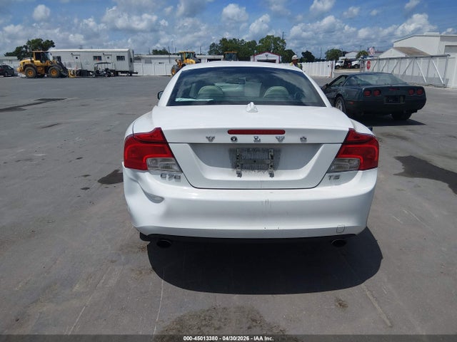 2012 Volvo C70 T5/t5 Platinum/t5 Premier Plus მანქანა იყიდება აუქციონზე, vin: YV1672MC5CJ126787, აუქციონის ნომერი: 45013380