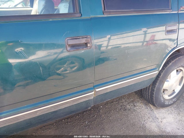Продажа на аукционе авто 1997 Chevrolet Tahoe Ls, vin: 1GNEK13R0VJ399694, номер лота: 45013383