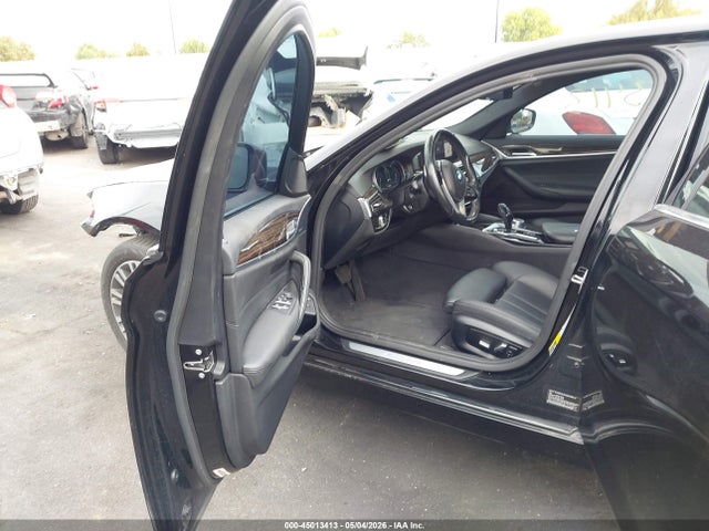 WBAJA9C59KB389738 BMW 530e Iperformance