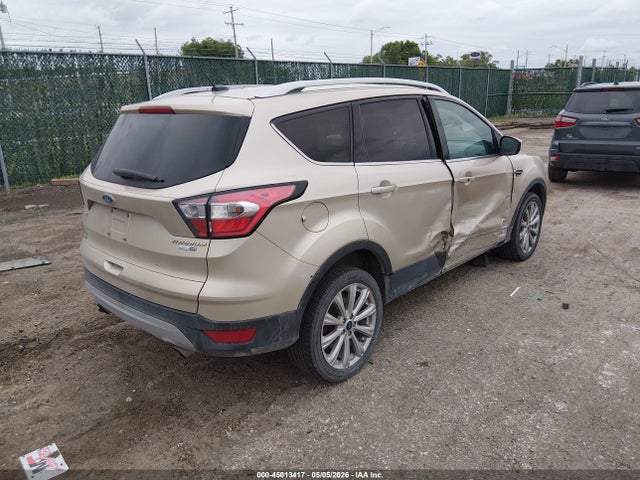 Ford Escape Titanium 2017 1FMCU9JD0HUF05642 Image 4