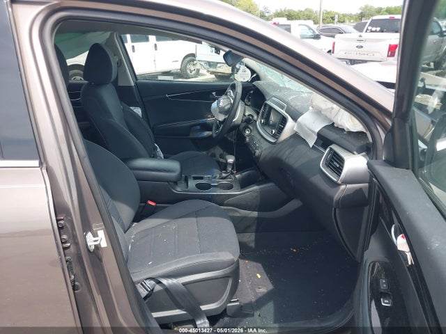 45013427 :رقم المزاد ، 5XYPG4A32KG560125 vin ، 2019 Kia Sorento 2.4l Lx مزاد بيع