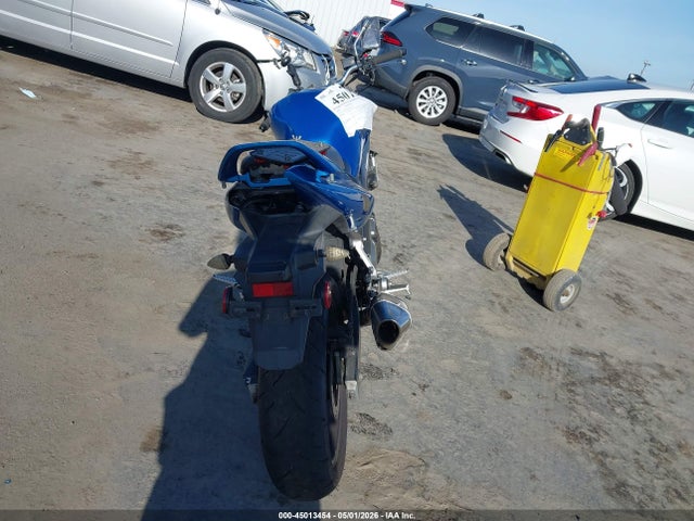 45013454 :رقم المزاد ، JS1VP53AX62105462 vin ، 2006 Suzuki Sv650 مزاد بيع
