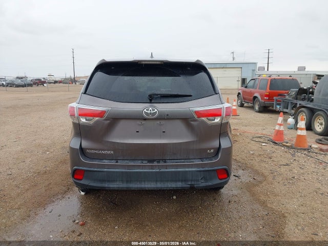 Toyota Highlander Le Plus V6 2016 5TDZKRFH2GS140416 Image 17