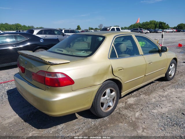 45013537 :رقم المزاد ، 1HGCG1654YA040770 vin ، 2000 Honda Accord 3.0 Ex مزاد بيع