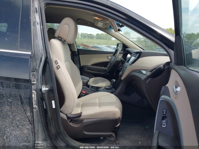 Продажа на аукционе авто 2017 Hyundai Santa Fe Sport 2.4l, vin: 5XYZUDLB0HG425403, номер лота: 45013588