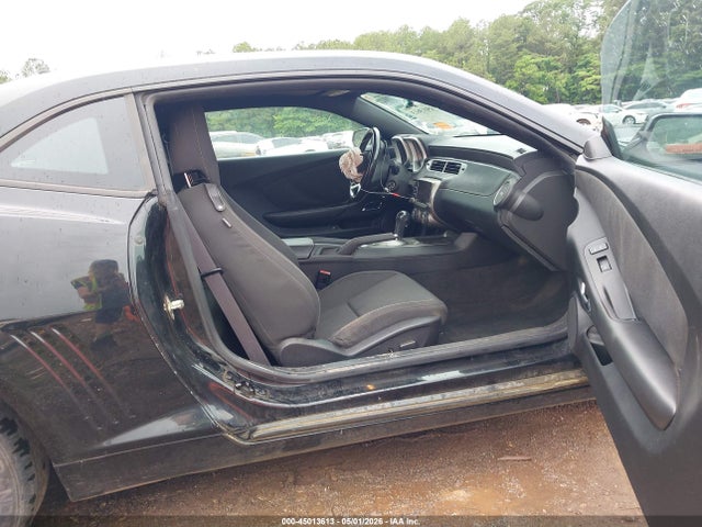 45013613 :رقم المزاد ، 2G1FB1E38D9111977 vin ، 2013 Chevrolet Camaro 1lt مزاد بيع