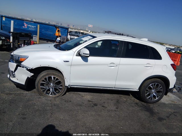 45013615 :رقم المزاد ، JA4AP3AW1JU005331 vin ، 2018 Mitsubishi Outlander Sport 2.4 Se مزاد بيع