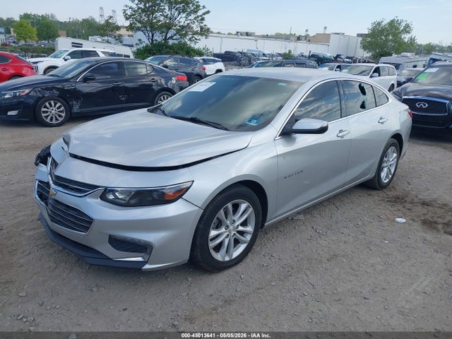 Chevrolet MALIBU LT 2018 1G1ZD5ST9JF140796 Image 2