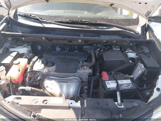 JTMBFREVXJJ719977 Toyota RAV4 LE