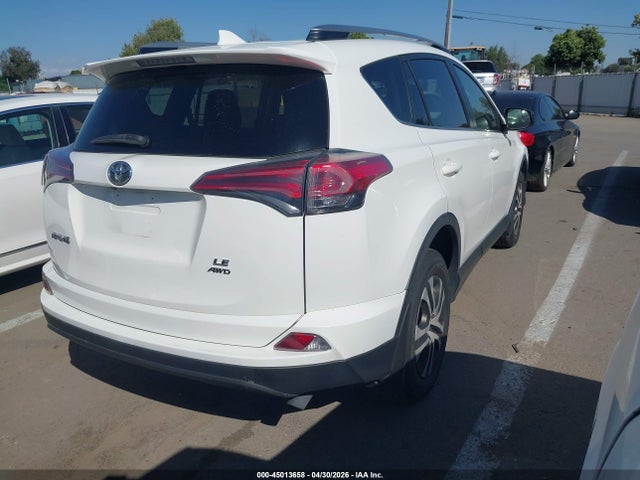 JTMBFREVXJJ719977 Toyota RAV4 LE