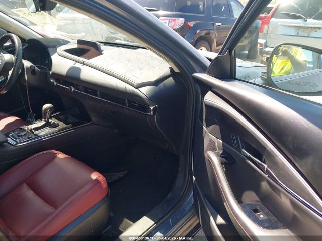 Продаж на аукціоні авто 2023 Mazda Cx-30 2.5 S Carbon Edition, vin: 3MVDMBCM9PM549976, номер лоту: 45013671