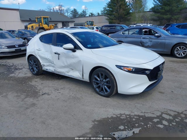 45013711 :رقم المزاد ، JM1BPBLLXM1343131 vin ، 2021 Mazda Mazda3 Preferred مزاد بيع