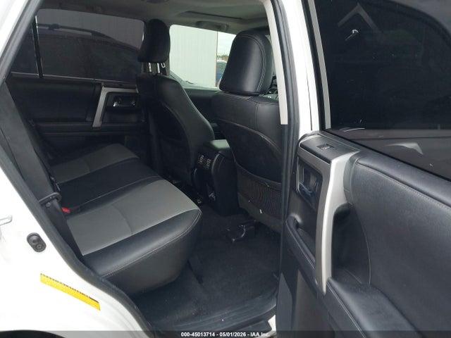 Продажа на аукционе авто 2021 Toyota 4runner, vin: JTEFU5JR7M5250963, номер лота: 45013714