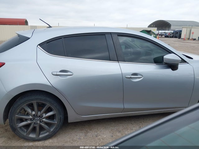 Продаж на аукціоні авто 2018 Mazda Mazda3 Touring, vin: 3MZBN1L30JM162521, номер лоту: 45013745