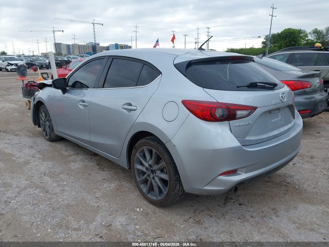 Продаж на аукціоні авто 2018 Mazda Mazda3 Touring, vin: 3MZBN1L30JM162521, номер лоту: 45013745