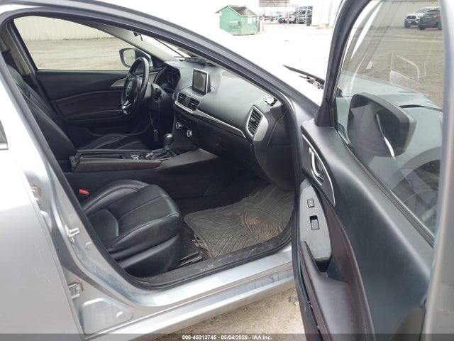 Продаж на аукціоні авто 2018 Mazda Mazda3 Touring, vin: 3MZBN1L30JM162521, номер лоту: 45013745