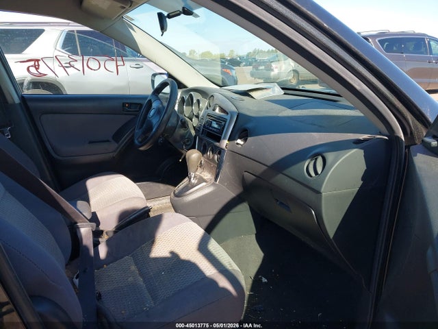 45013775 :رقم المزاد ، 2T1KR32E65C376482 vin ، 2005 Toyota Matrix مزاد بيع