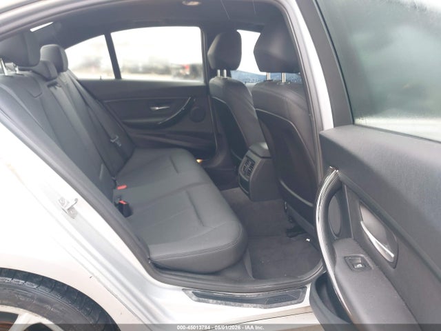 2015 Bmw 320i მანქანა იყიდება აუქციონზე, vin: WBA3B1G53FNT64775, აუქციონის ნომერი: 45013784