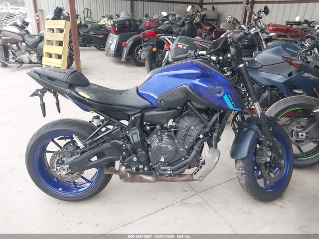 Yamaha MT07 2024 JYARM32E0RA008267 Image 12