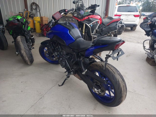 Yamaha MT07 2024 JYARM32E0RA008267 Image 3
