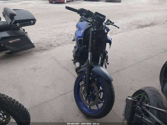 Yamaha MT07 2024 JYARM32E0RA008267 Image 5