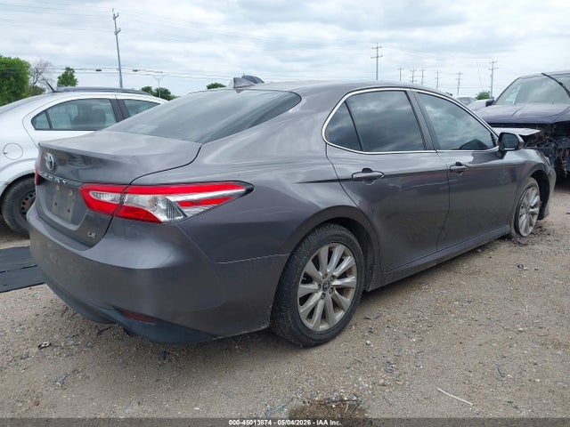 45013874 :رقم المزاد ، 4T1B11HKXKU679347 vin ، 2019 Toyota Camry Le مزاد بيع